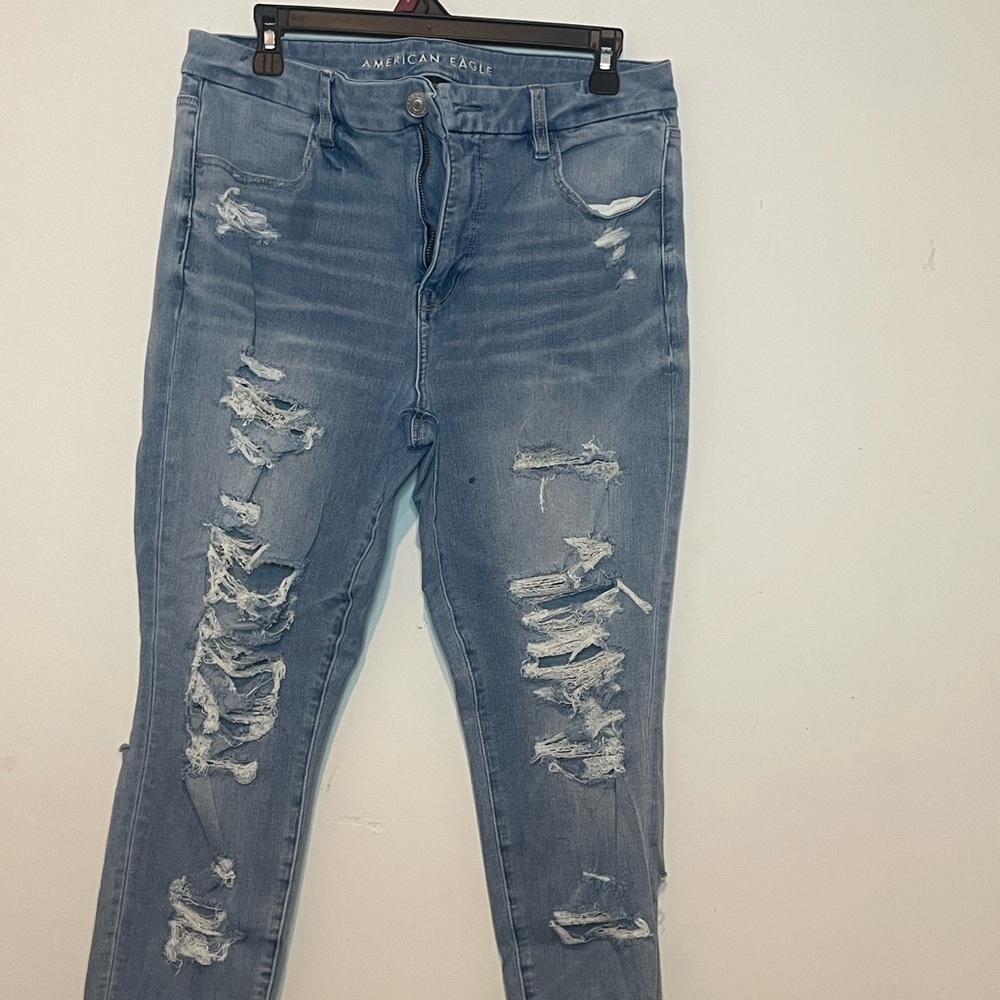 Skinny ripped jeans